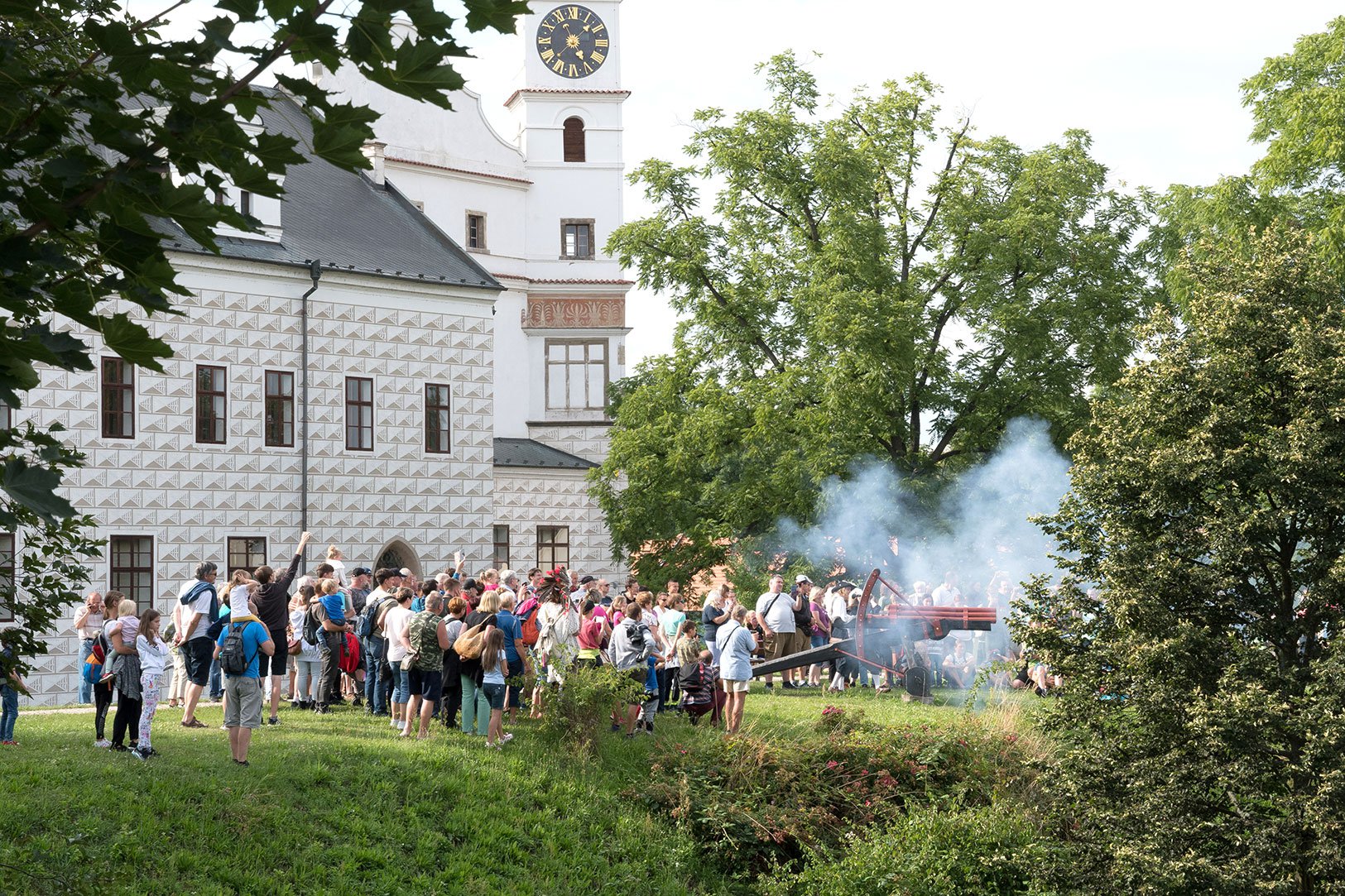 Střílení u pernštejnských kanonů