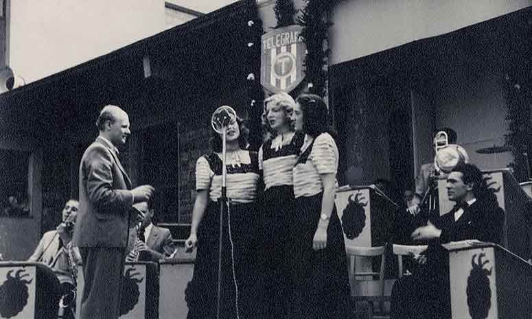 Znárodnění Telegrafie. Snímek z veřejných oslav v Pardubicích, 1945