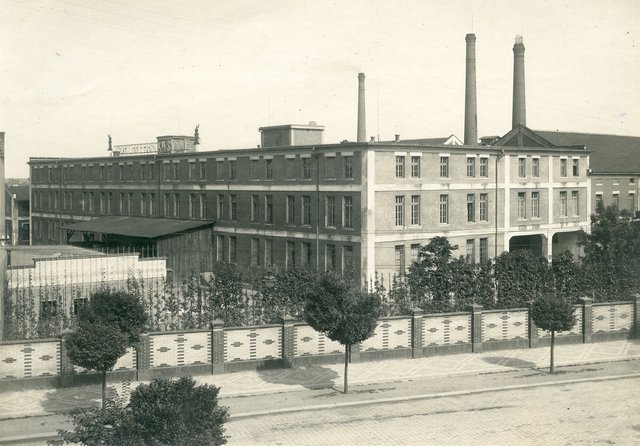 Pardubická továrna J. Francka synové, 1. polovina 20. století, fotografii poskytl Státní oblastí archiv Zámrsk, fond Akciová společnost Franckovka, kart. 50, inv. č. 415